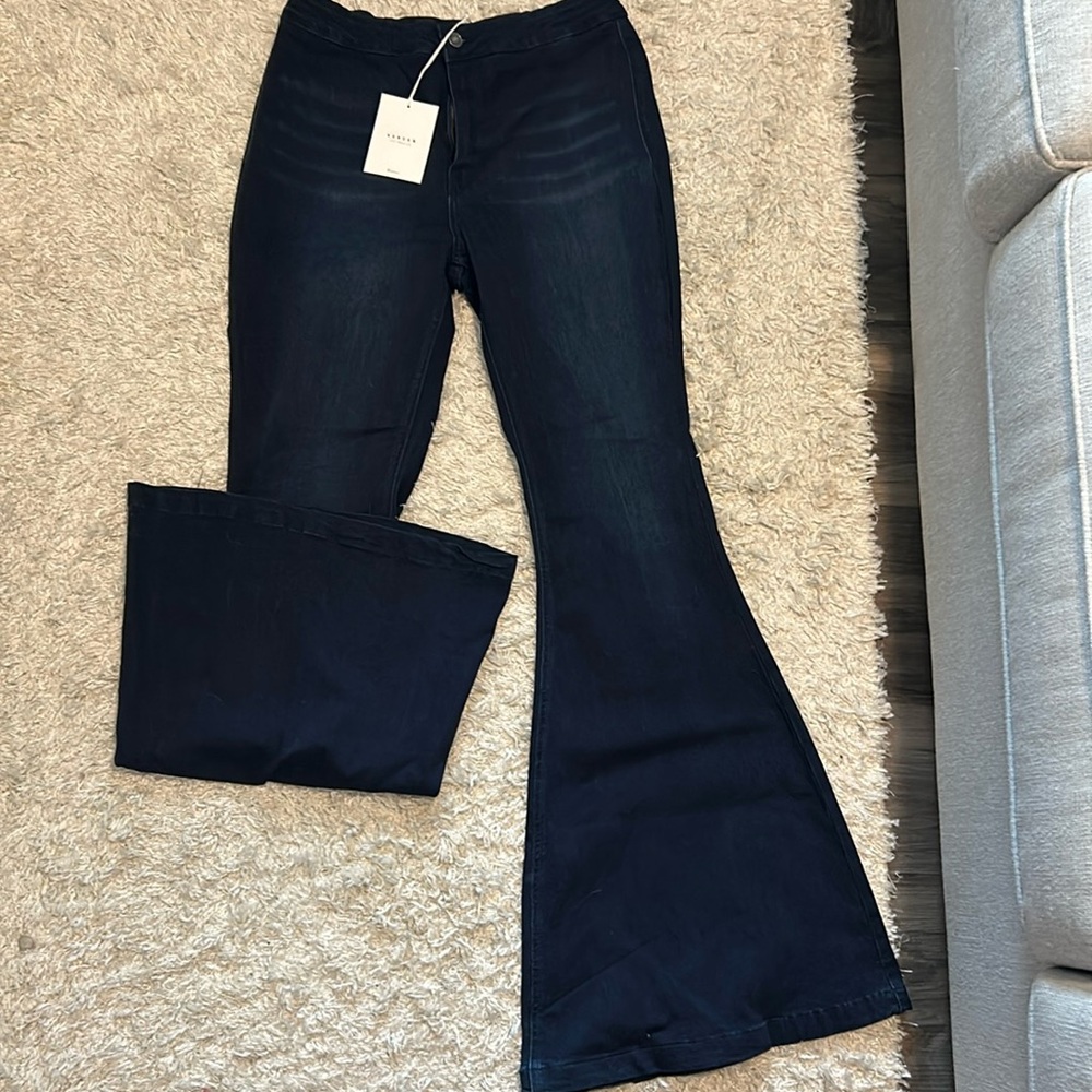 Flare NWT KanCan jeans